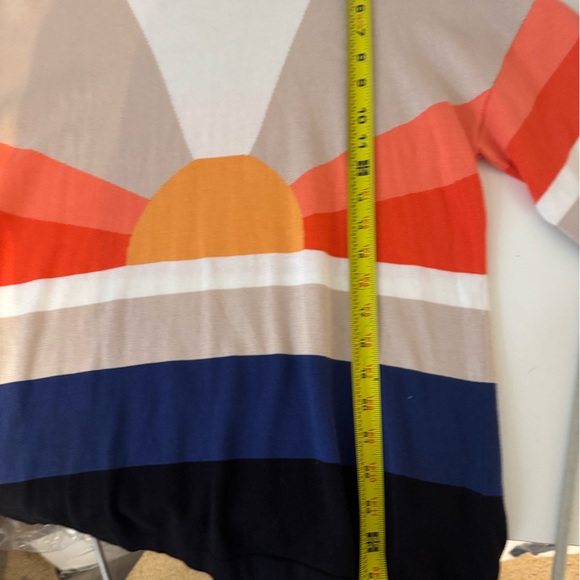 Trina Turk Sunset Sweater Size Medium - Picture 9 of 12